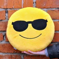 Подушка Emoji Sunglasses